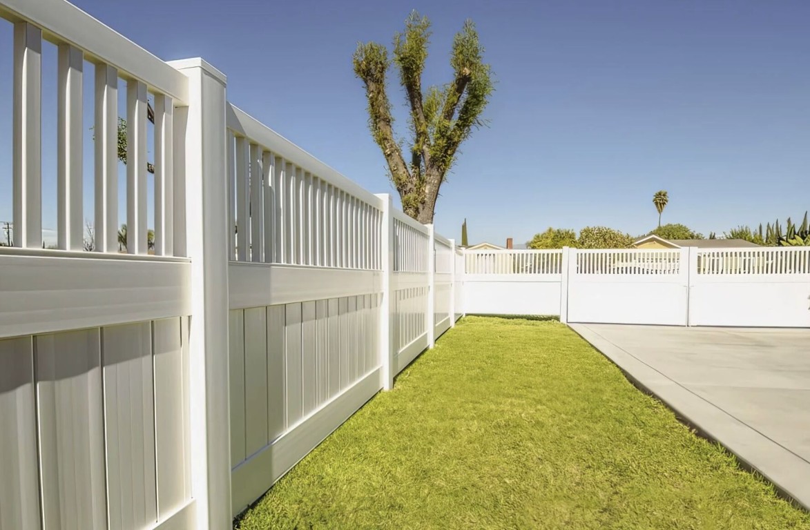 Vinyl Fence Installation in Eagle Pass, TX